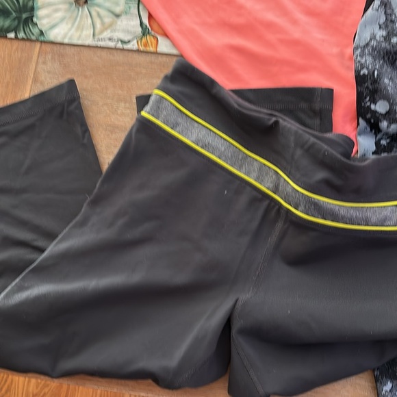 Lot of 6 pieces exercise clothing - Picture 4 of 7